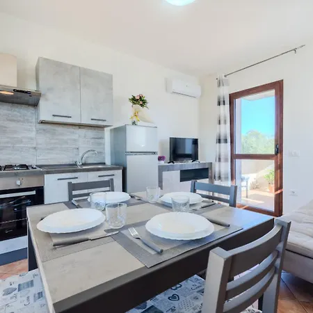 La Casa Al Mare- Ad Group Lägenhet Olbia